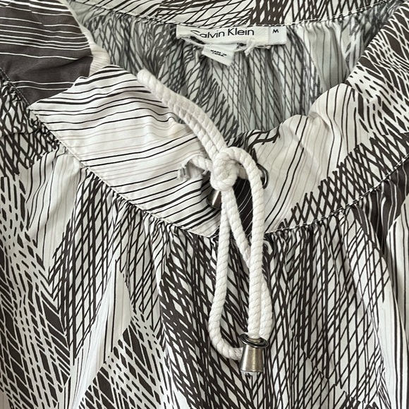 Calvin Klein women’s top size M used - Picture 4 of 6